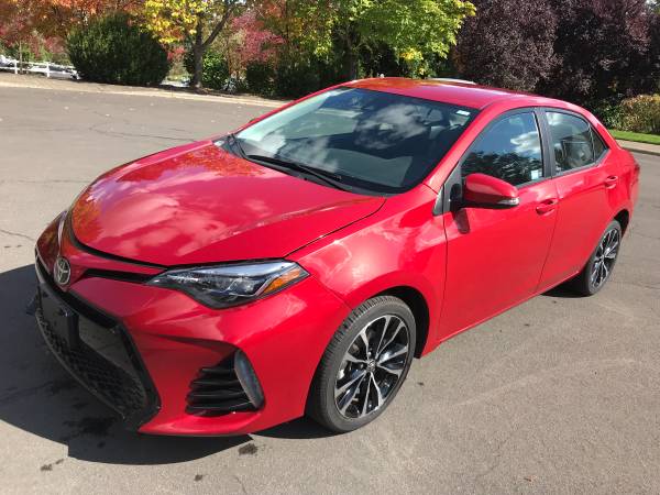 2017 Toyota Corolla SE One Owner CVT Sedan for sale in Dundee, OR – photo 3