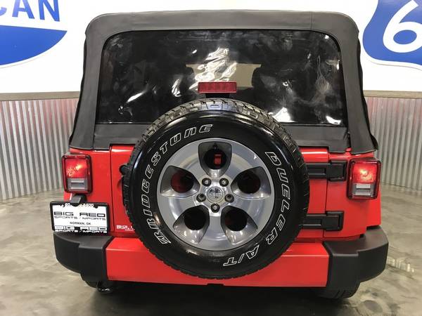 2018 JEEP WRANGLER JK UNLIMITED SAHARA! 4X4!! CLEAN CARFAX!! 1 OWNER!! for sale in Norman, TX – photo 6
