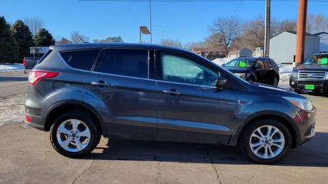 WOW! 2015 Ford Escape SE - - by dealer - vehicle for sale in Mitchell, SD – photo 3