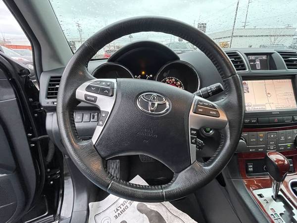 2012 Toyota Highlander Limited - - by dealer - vehicle for sale in Auburn, WA – photo 20