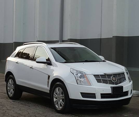 Diamond White 2011 Cadillac SRX/Pano Roof/Backup Cam for sale in Raleigh, NC – photo 6