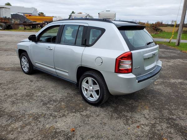 2010 JEEP COMPASS SPORT! LOADED 4X4! CLEAN SUV! LOW MILES! for sale in Lisbon, NY – photo 9