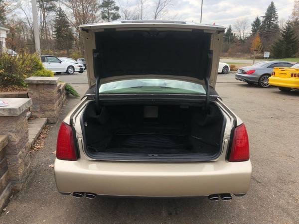 2005 Cadillac DeVille-Runs 100 LUX Loaded/Super Deal - cars & for sale in Youngstown, OH – photo 12