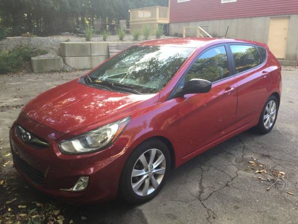 2012 HYUNDAI ACCENT GLS for sale in Rehoboth, MA