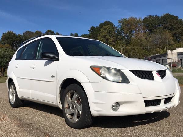 2004 Pontiac Vibe Base for sale in Logan, OH – photo 2