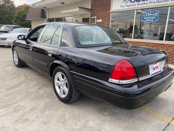 2011 Ford Crown Victoria LX - - by dealer for sale in Medina, OH – photo 7