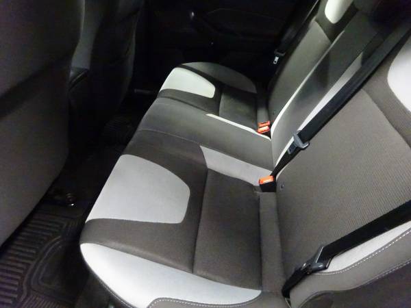 2012 Ford Focus*Heated seats*Aux.*Keyless*www.carkingsales.com -... for sale in West Allis, WI – photo 9