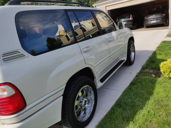 2000 Lexus LX470 Pearl White - Great Condition no Accidents for sale in Elkhart, IN – photo 7