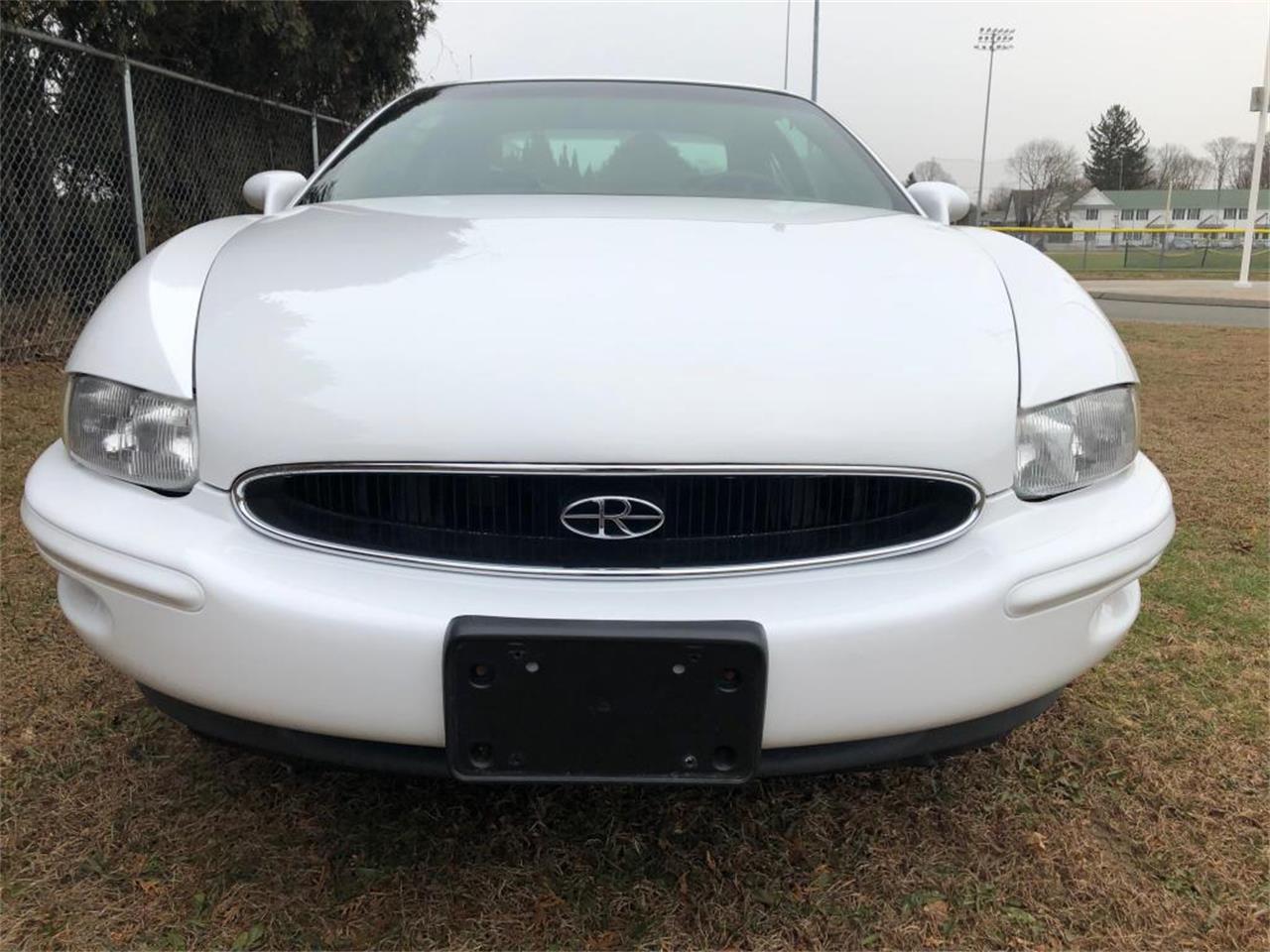 1997 Buick Riviera for sale in Milford City, CT