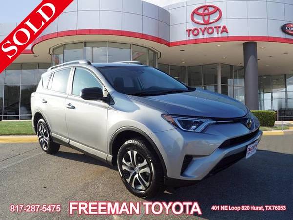 2018 Toyota RAV4 LE - Finance Here! Low Rates Available! for sale in Hurst, TX