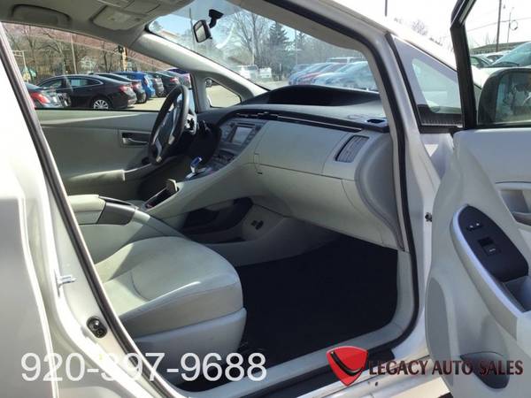2015 TOYOTA PRIUS IV - - by dealer - vehicle for sale in Jefferson, WI – photo 8