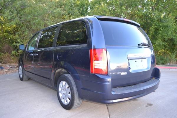 2008 Chrysler Town & Country 4dr Wgn LX with Woodgrain instrument... for sale in Arlington, TX – photo 8