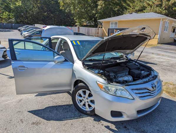2011 Toyota Camry LE - - by dealer - vehicle for sale in Grayson, GA – photo 9