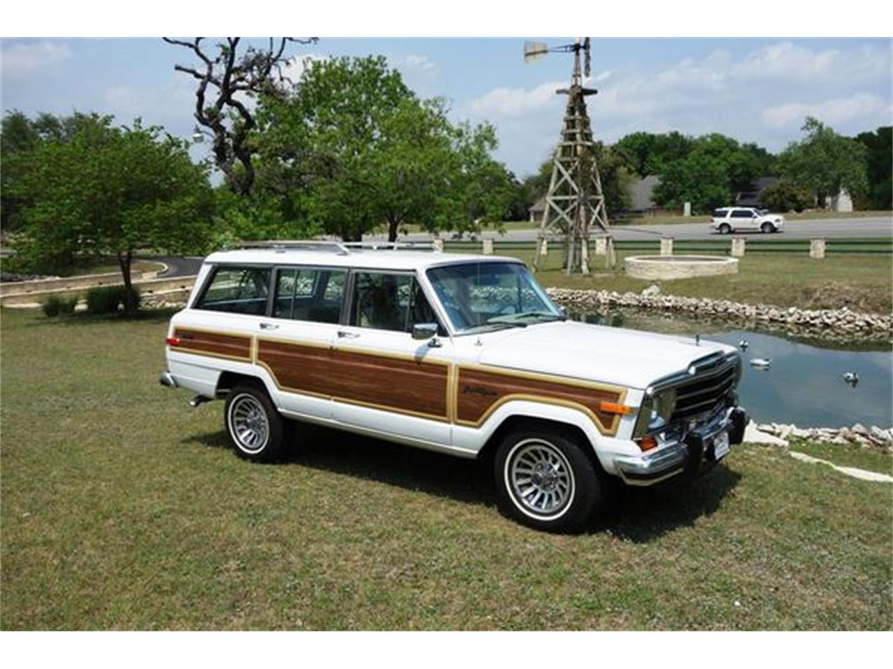1991 Jeep Grand Wagoneer for sale in Kerrville, TX – photo 10
