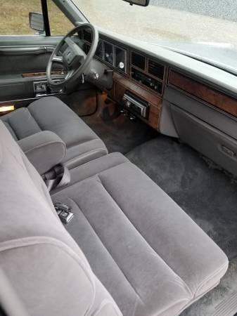 1986 Lincoln Town Car Limo for sale in Akron, OH – photo 12