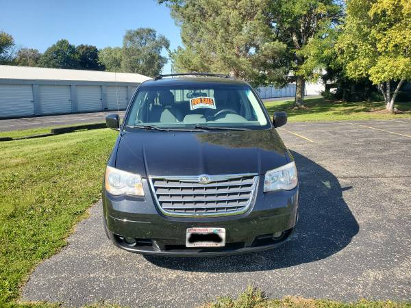 2008 Chrysler Town & Country Signature Series for sale in Delavan, WI – photo 4