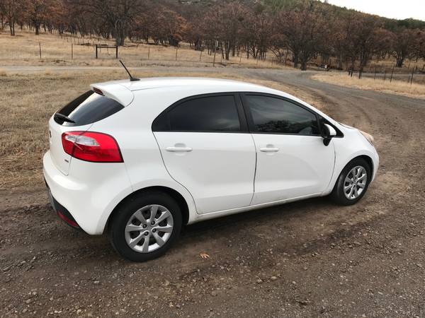 2013 Kia Rio automatic - cars & trucks - by owner - vehicle... for sale in Ashland, OR