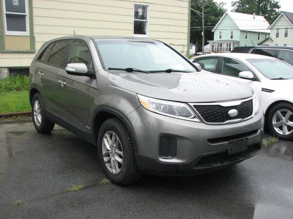 2014 KIA SORENTO LX AWD~87000 MILES~FINANCING AVAILABLE for sale in Watertown, NY – photo 2