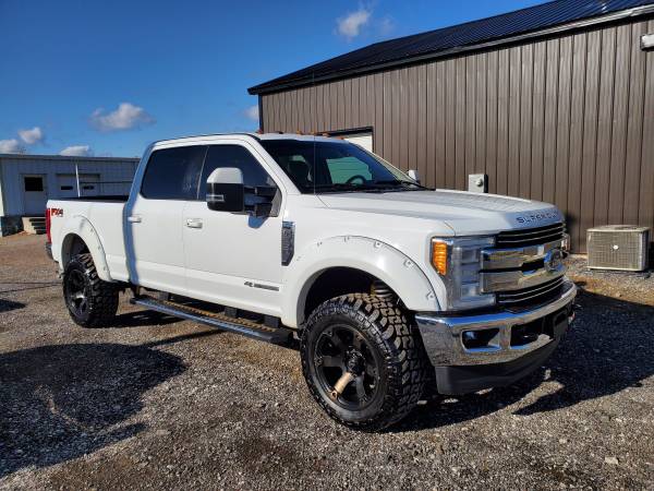 2017 FORD F250 LARIAT 4X4 FX4 6.7 POWERSTROKE LIFTED PANO ROOF CLEAN for sale in BLISSFIELD MI, MI