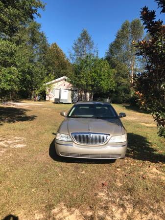 LINCOLN TOWNCAR for sale in Saucier, MS