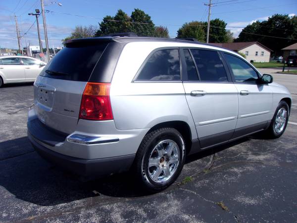2005 CHRYSLER PACIFICA TOURING (AWD) (WISNESKI AUTO) - cars & trucks... for sale in Green Bay, WI – photo 4