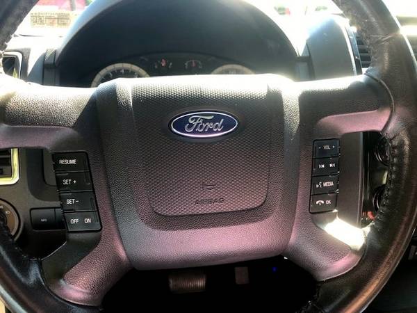 ▲▲ 2009 Ford Escape Ltd. = 4WD/ HTD LEATHER/ SUNRF/ MICROSOFT SYNC!! for sale in Pittsburgh, PA – photo 12