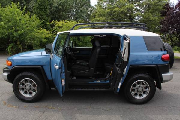 2012 TOYOTA FJ CRUISER 4WD PERFECT COLOR - - by for sale in MANASSAS, District Of Columbia – photo 18