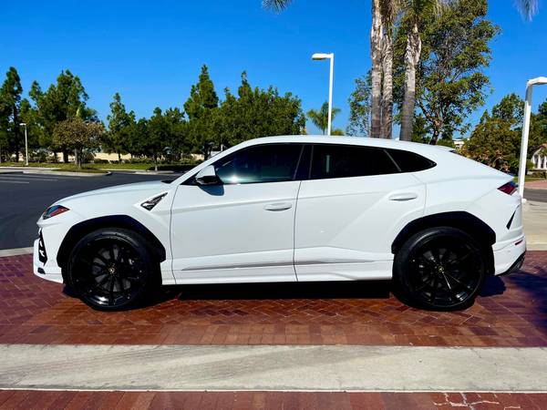 2020 LAMBORGHINI URUS FULLY LOADED AWESOME COLOR COMBO SRT8 - cars for sale in San Diego, CA – photo 3