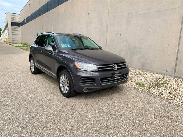 2011 Volkswagen VW Touareg TDI - Desirable Diesel MPG -1-OWNER LOW Mil for sale in Madison, WI – photo 16