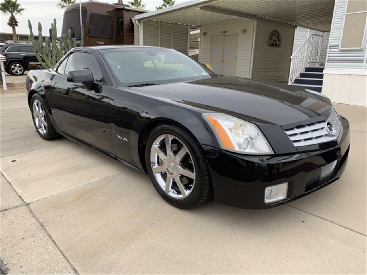 For Sale at Auction: 2008 Cadillac XLR for sale in Peoria, AZ – photo 4