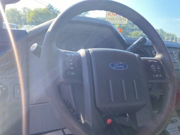 2016 Ford Super Duty F-250 SRW 4WD Crew Cab Text Trades and Offers for sale in Knoxville, TN – photo 17