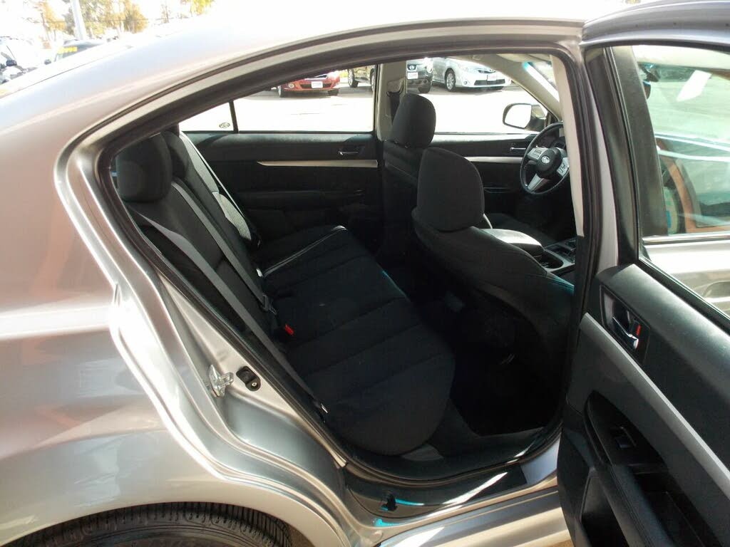 2010 Subaru Legacy 2.5i Premium for sale in Cedar Rapids, IA – photo 6