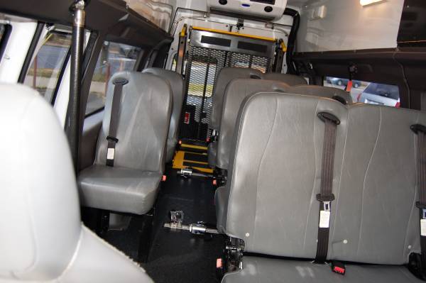 HANDICAP ACCESSIBLE WHEELCHAIR LIFT EQUIPPED VAN.....UNIT# 2309FW -... for sale in Charlotte, NC – photo 17