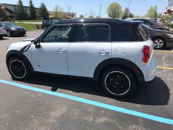 2011 Mini Cooper Countryman S Turbo All4 - cars & trucks - by owner... for sale in Traverse City, MI – photo 3