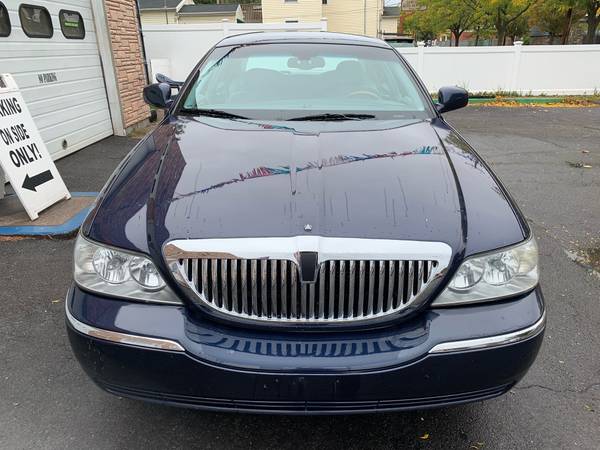 2004 LINCOLN TOWN CAR ULTIMATE - - by dealer for sale in West Haven, CT – photo 9