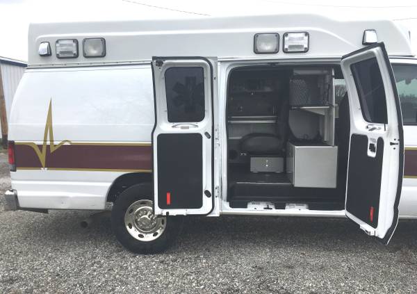 2012 Ford E350 Ambulance - cars & trucks - by owner -... for sale in Mount Vernon, IL – photo 13