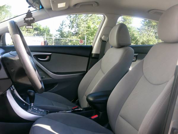 2013 Hyundai Elantra-ONLY 31,000 MILES! VERY NICE! for sale in Silvis, IA – photo 13