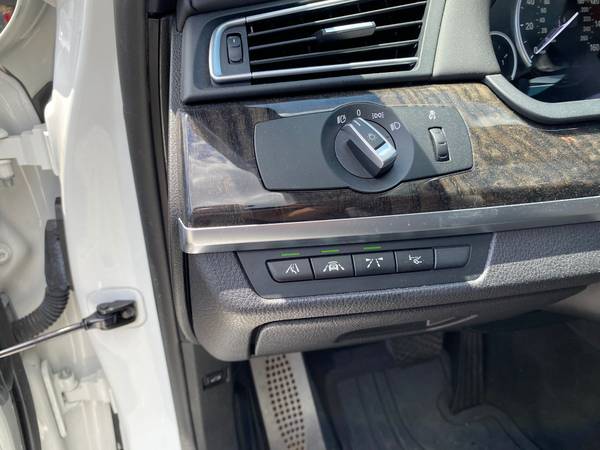 2013 BMW 750i CLEAN TITLE CALL ALE - - by dealer for sale in Miami, FL – photo 14