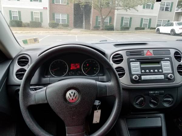 Volkswagen Tiguan for sale in Fredericksburg, VA – photo 4
