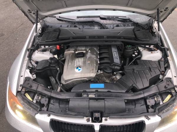 BMW 330i 6 Speed Manual for sale in Walworth, NY – photo 5