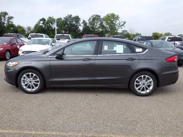 2020 Ford Fusion sedan SE (Magnetic) GUARANTEED APPROVAL for sale in Sterling Heights, MI – photo 6