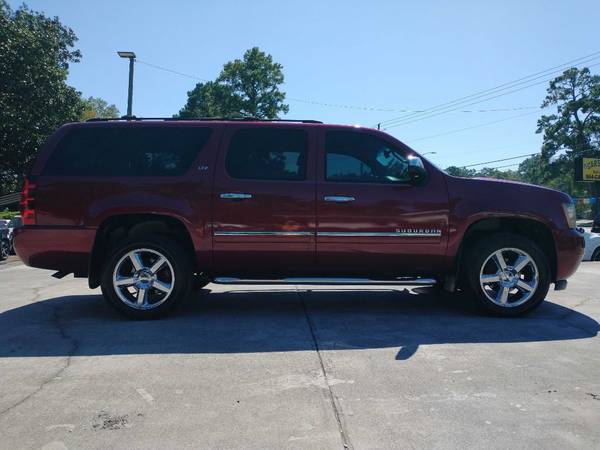 2011 Chevrolet Suburban LTZ LOADED and CLEAN with warr - cars & for sale in Garden city, GA – photo 6