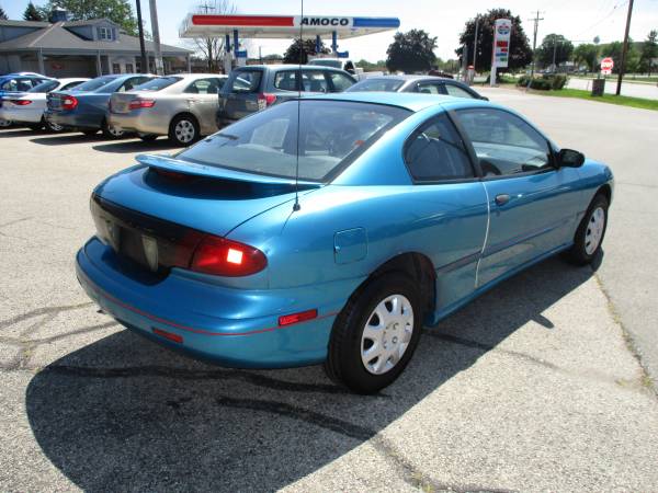 1998 PONTIAC SUNFIRE SE COUPE CLEAN!!! for sale in Hubertus, WI – photo 5