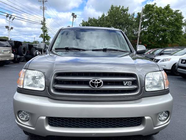 2004 Toyota Sequoia 4dr SR5 (Natl) - - by dealer for sale in Murfreesboro, TN – photo 2