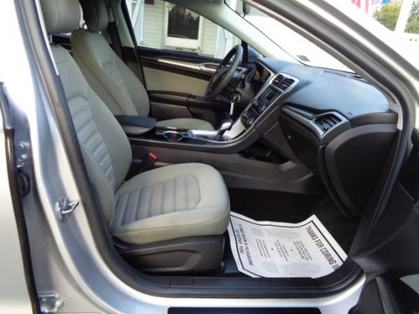 2013 Ford Fusion S, Super Low Miles *40K* Mint Condition Great car for sale in Lynchburg, VA – photo 15