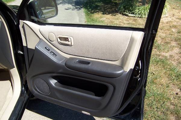 2001 Toyota Highlander - All Wheel Drive for sale in Lexington, KY – photo 12
