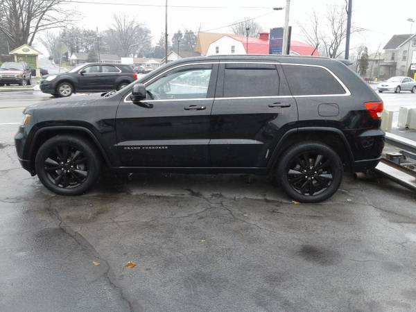 2012 Jeep Grand Cherokee Laredo 4x4 - - by dealer for sale in Bausman, PA – photo 8