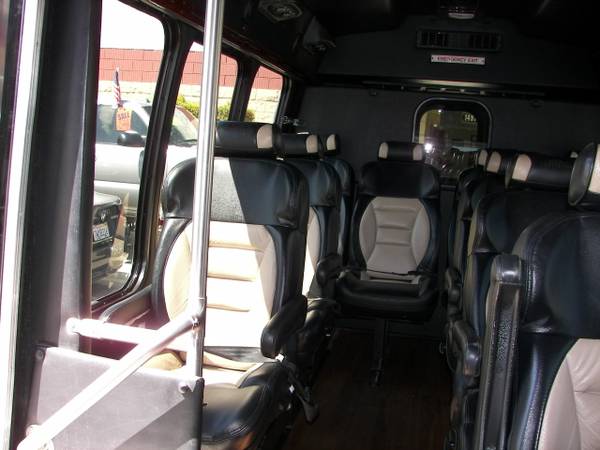 2011 Ford E-350 Quigley 4x4 Limo Coach for sale in Ventura, CA – photo 17