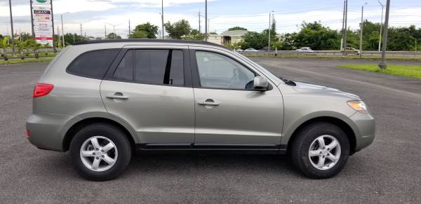 2008 Hyundai Santa Fe, excellent condition 146, 000 miles, Ponce for sale in Other, Other