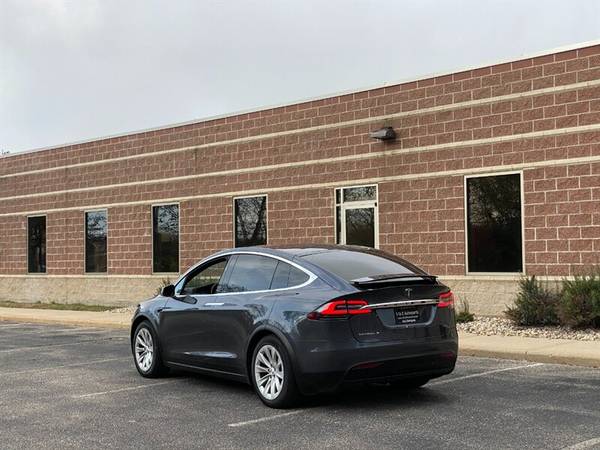 2017 Tesla Model X 75D: ONE Owner ** AWD ** AUTO PILOT ** AMAZING... for sale in Madison, WI – photo 19